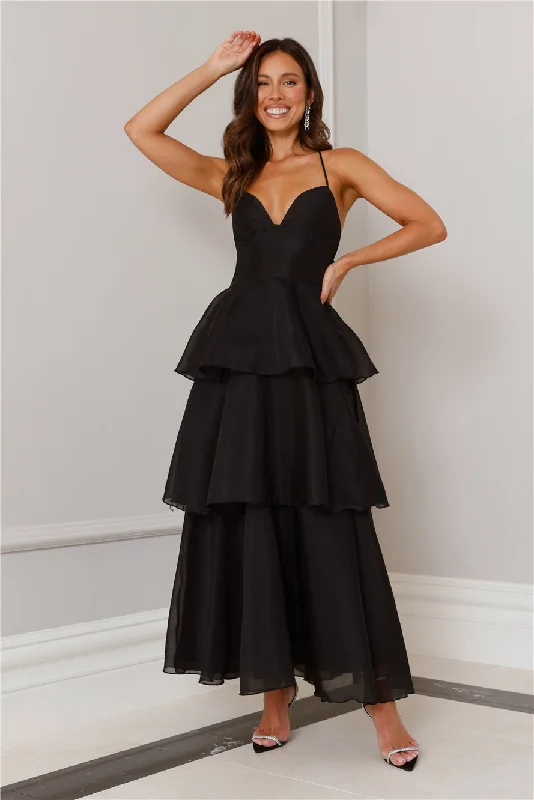 Mysterious Beauty Maxi Dress Black