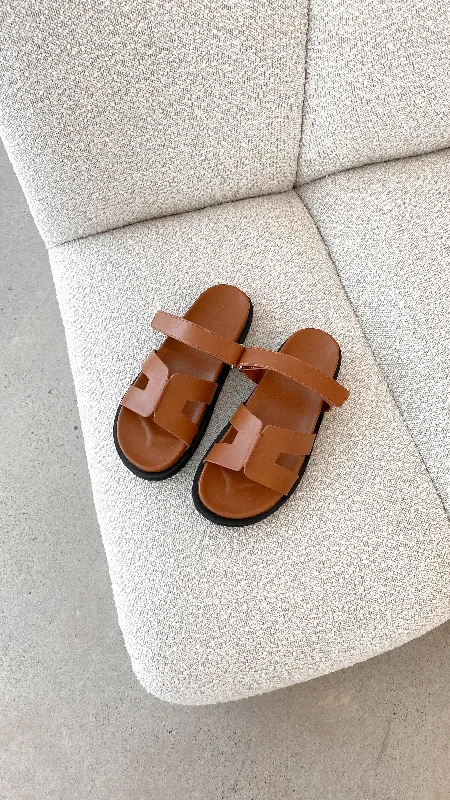 Theon Slides - Tan