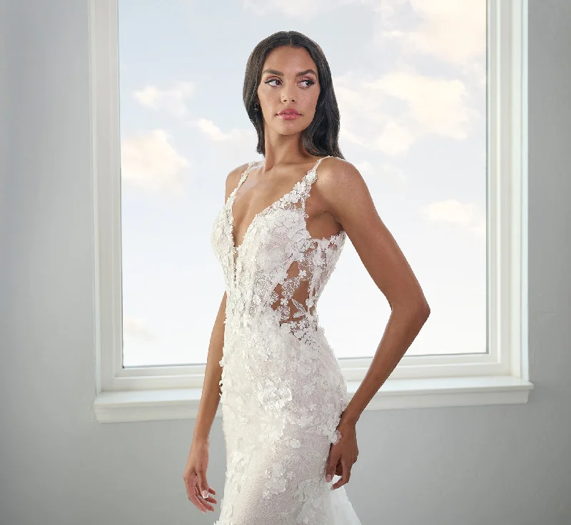 Tulle And Lace Slim Gown In Ivory French Lilac Nude