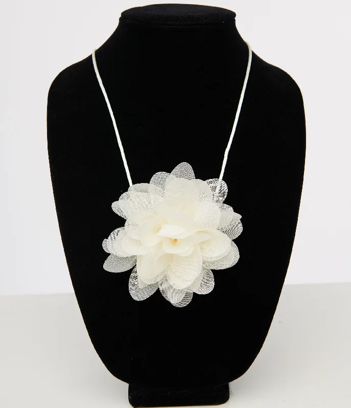 White Flower Necklace